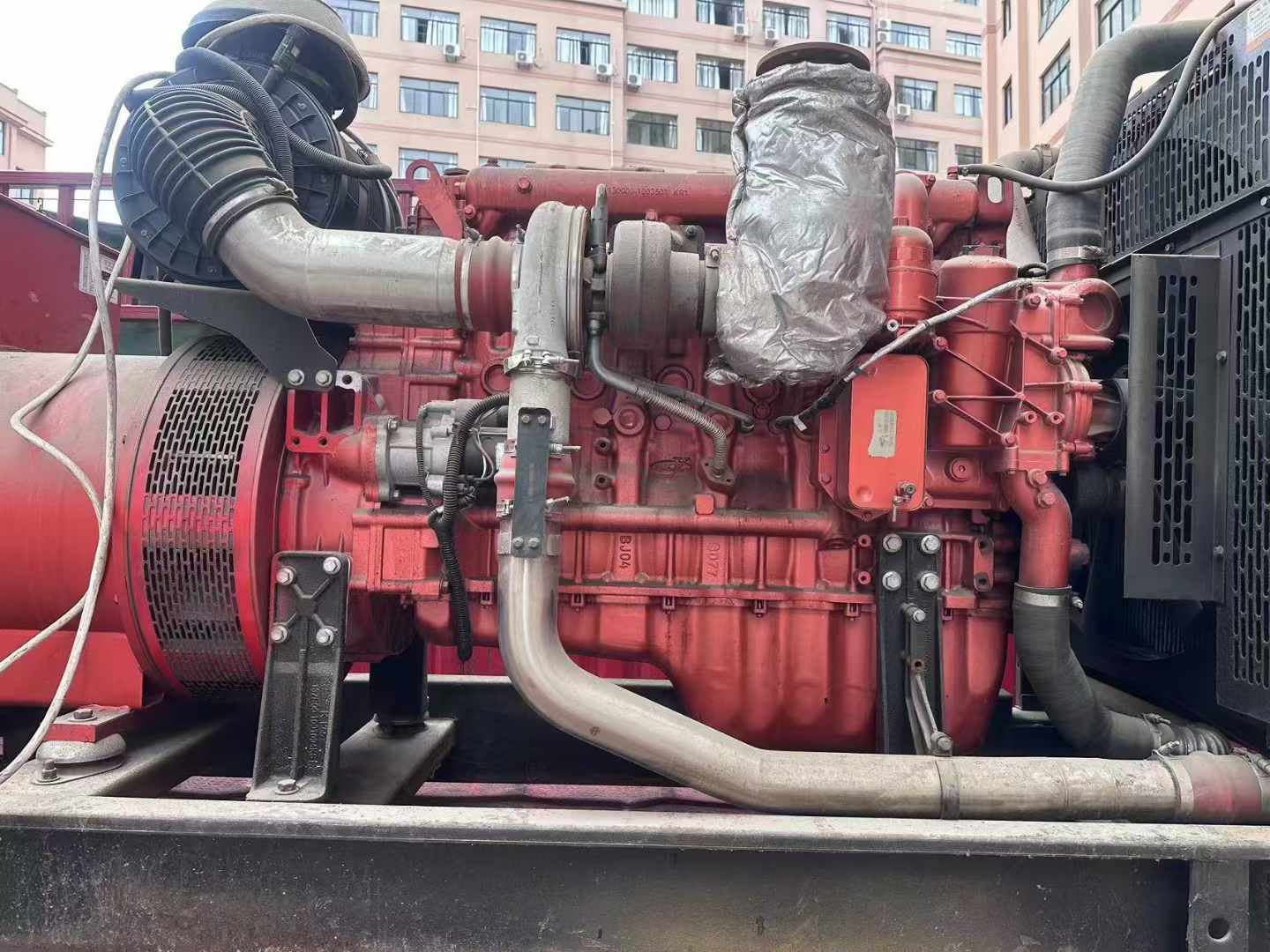 蓝山如何选择适合 600kW 柴油发电机组的过载保护器？