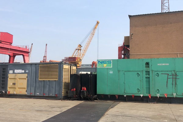 蓝山发电机出租空气滤清器的清洁频率是多少？