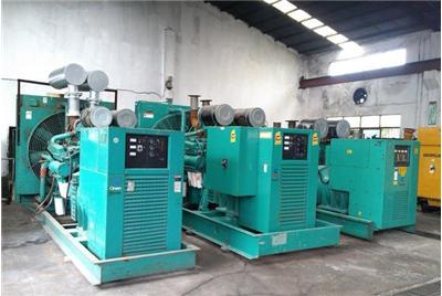 蓝山如何判断汽油发电机组电瓶的使用寿命？